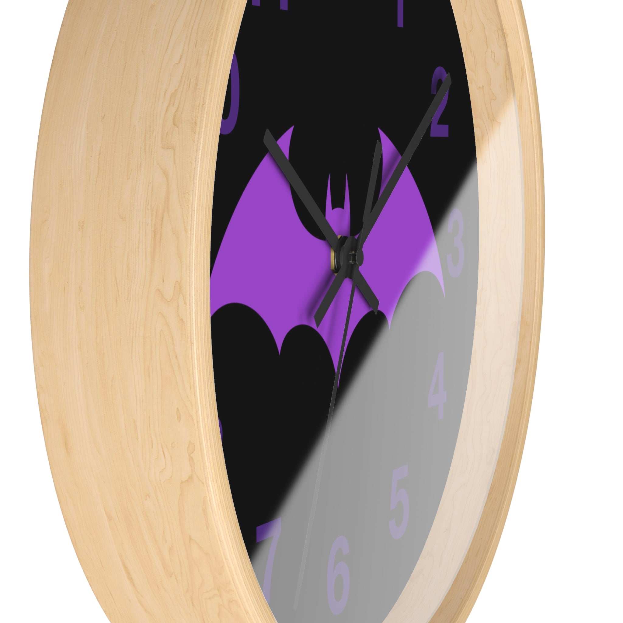 Purple Bat Wall Clock – Gothic Vampire Night Décor